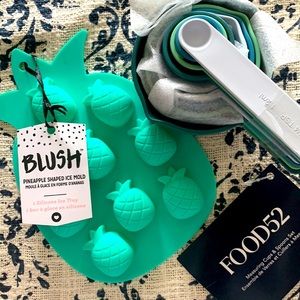 Food52 Measuring Cups & Spoons Set & Pineapple Silicone Ice Mold